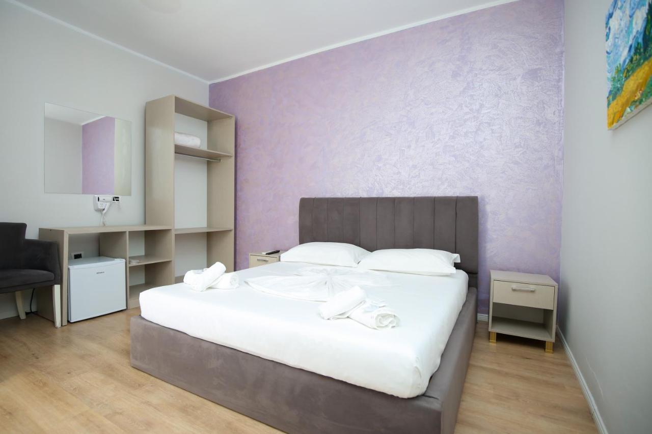 Skyhill Boutique Hotel Radhimë Eksteriør bilde
