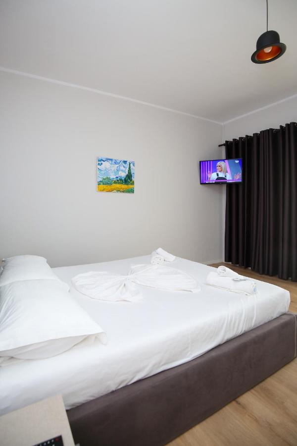 Skyhill Boutique Hotel Radhimë Eksteriør bilde